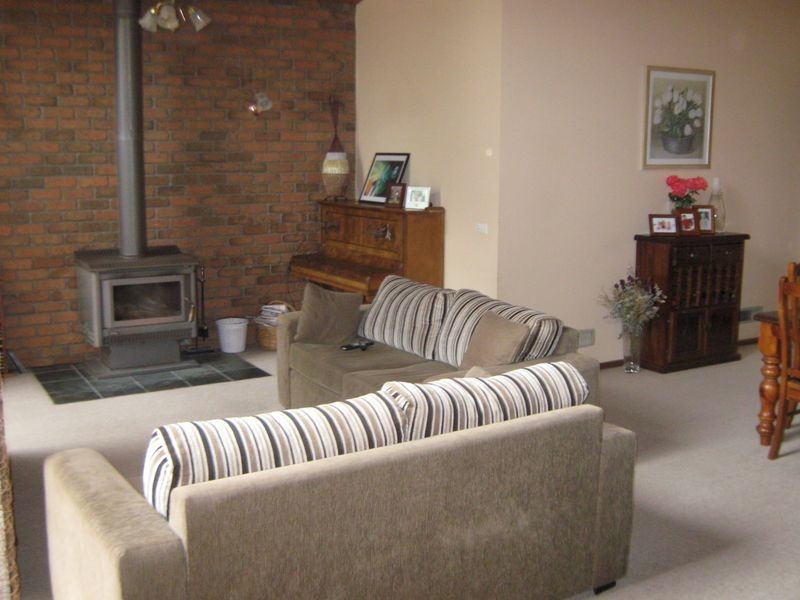 6 Bridgett Court, Sale VIC 3850