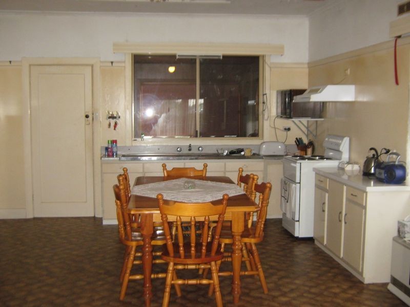 1 Trood Street, Seaspray VIC 3851