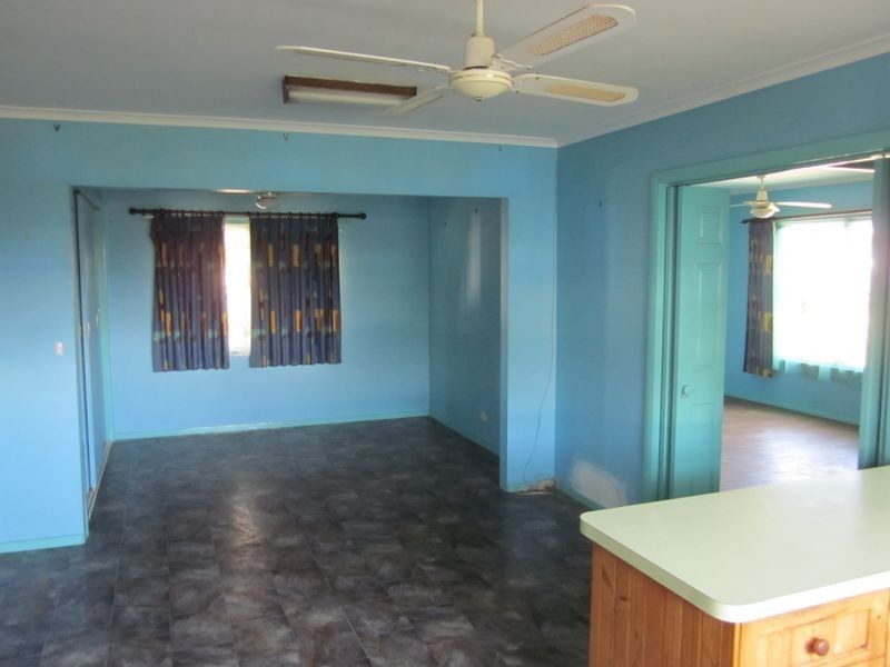 22 Davies Street, Seaspray VIC 3851