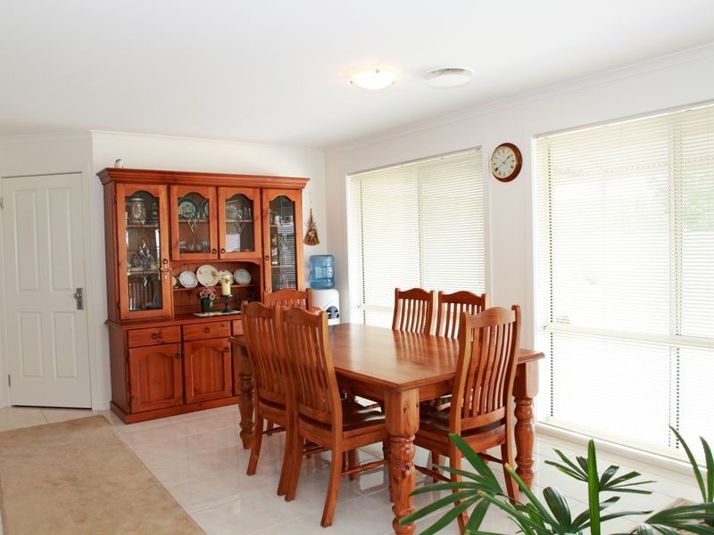 17 Rhodes Drive, Sale VIC 3850