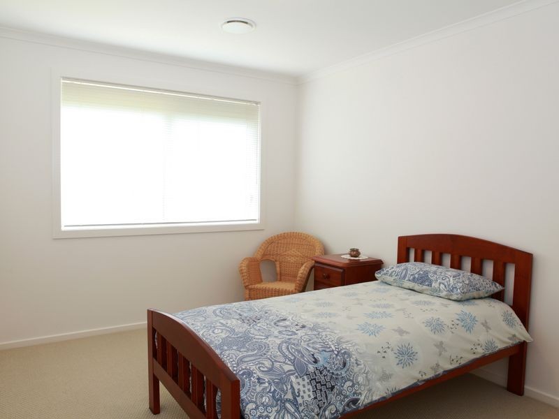 17 Rhodes Drive, Sale VIC 3850