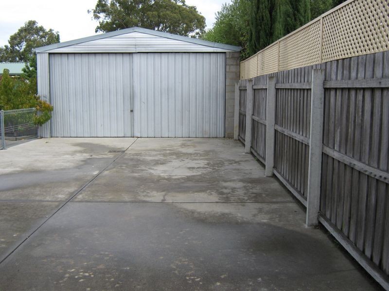 28 Dixon Street, Stratford VIC 3862