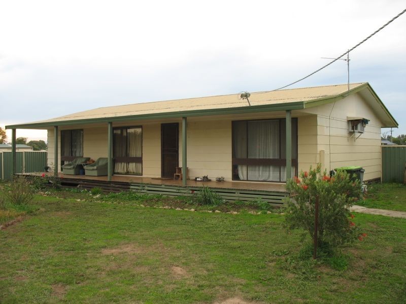 5 Bolden Street, Stratford VIC 3862