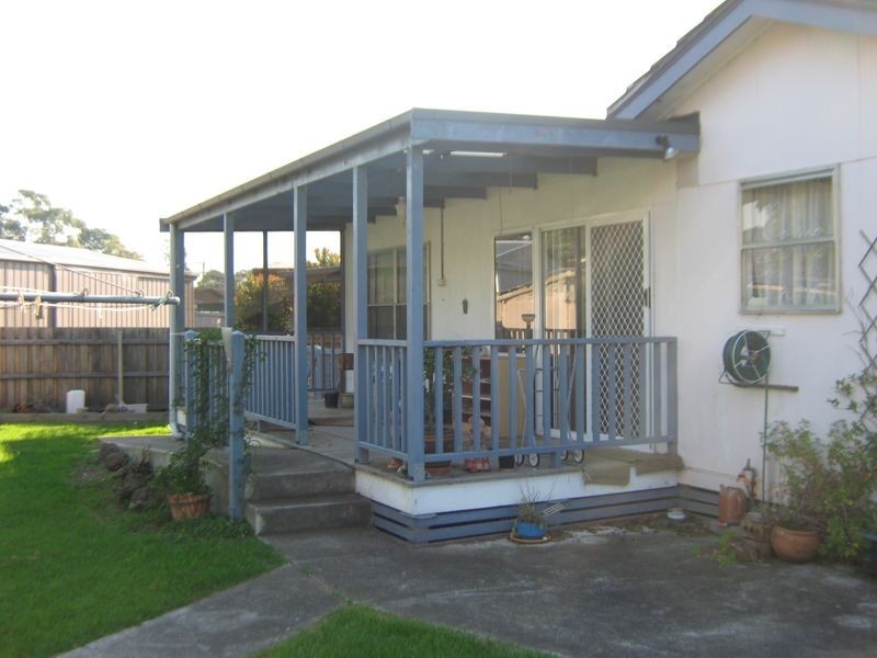 16 Elston Court, Sale VIC 3850