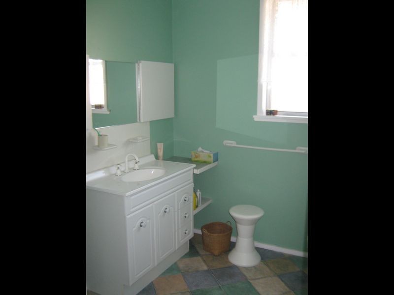 16 Elston Court, Sale VIC 3850