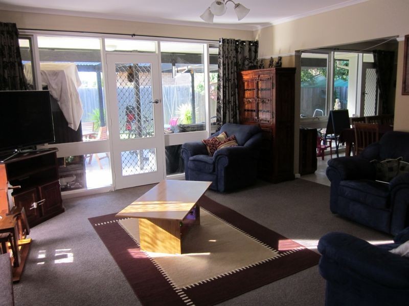 16 Alameda Drive, Sale VIC 3850