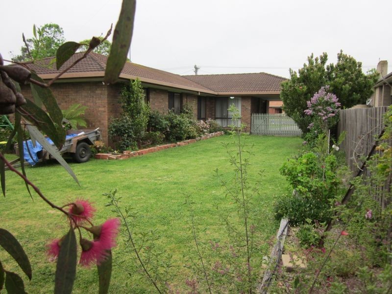 18 Jones Street, Stratford VIC 3862