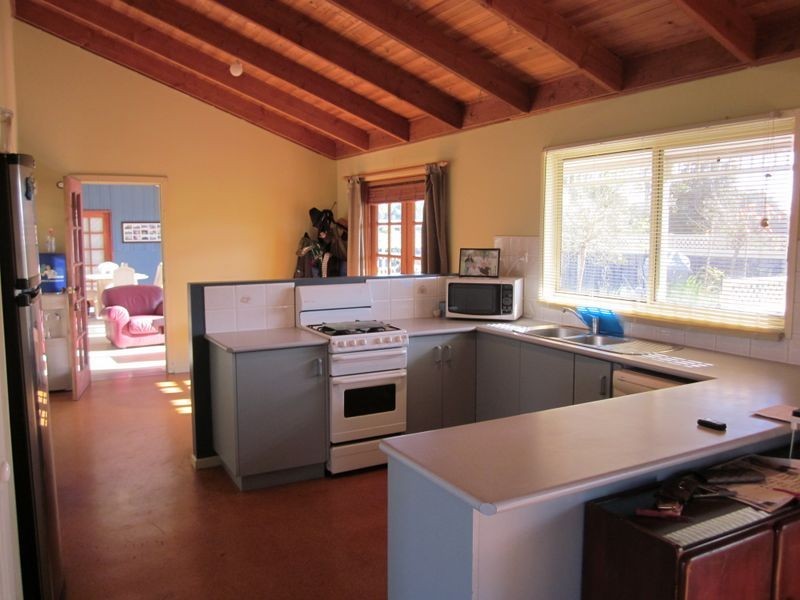 34 Sandhill Road, Stratford VIC 3862