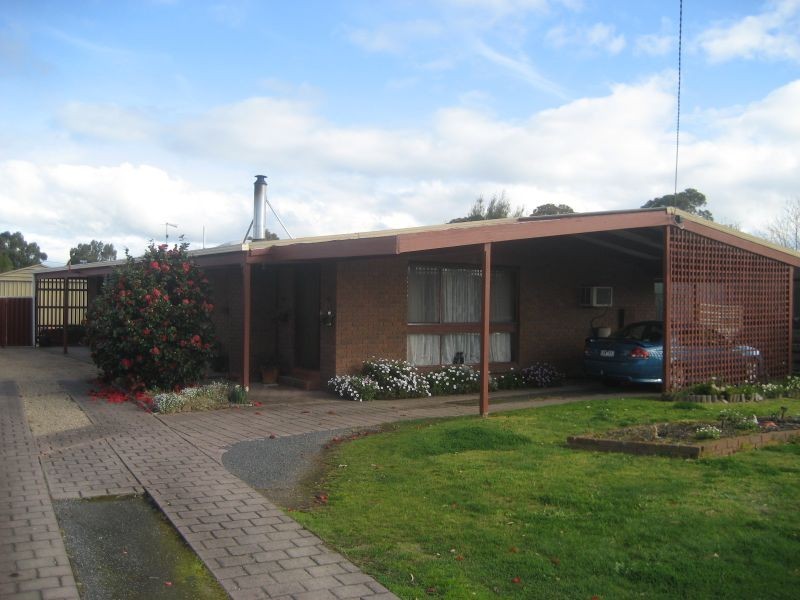 28 Bolden Street, Stratford VIC 3862