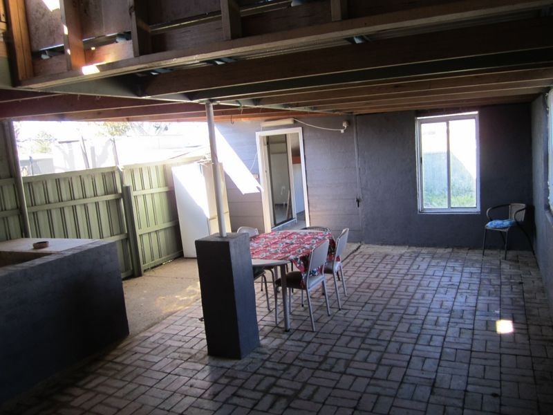 12 Ray Street, Sale VIC 3850