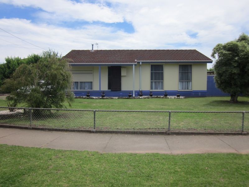 7 Glomar Grove, Sale VIC 3850