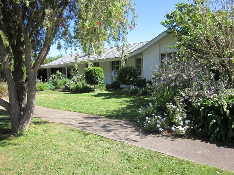 5 Allambie Road, Sale VIC 3850