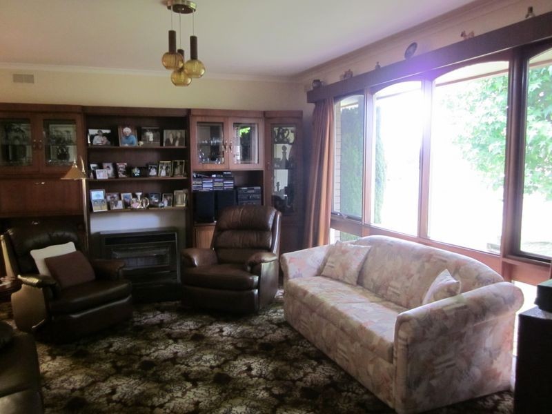 5 Staddon Court, Stratford VIC 3862