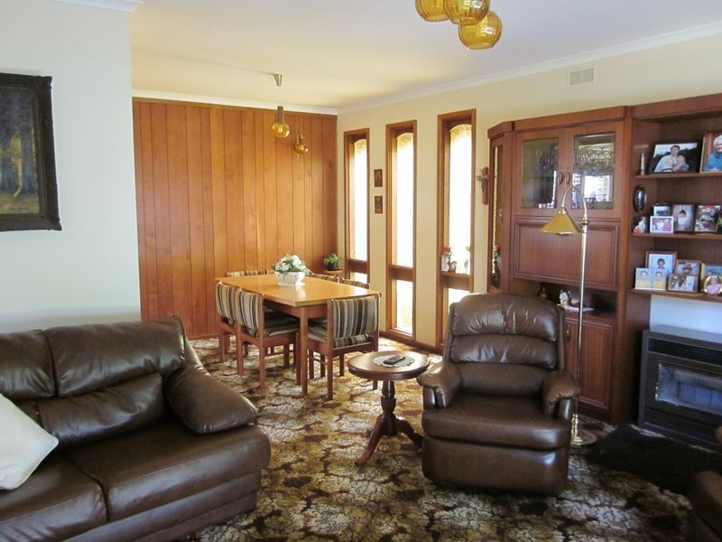 5 Staddon Court, Stratford VIC 3862