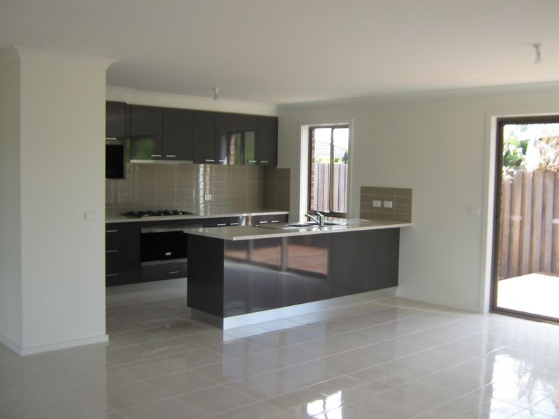 1/4 Birch Place, Sale VIC 3850