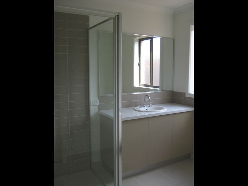 1/4 Birch Place, Sale VIC 3850