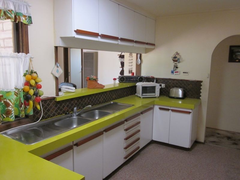 Corner Guthridge Parade & Ruff Street, Sale VIC 3850