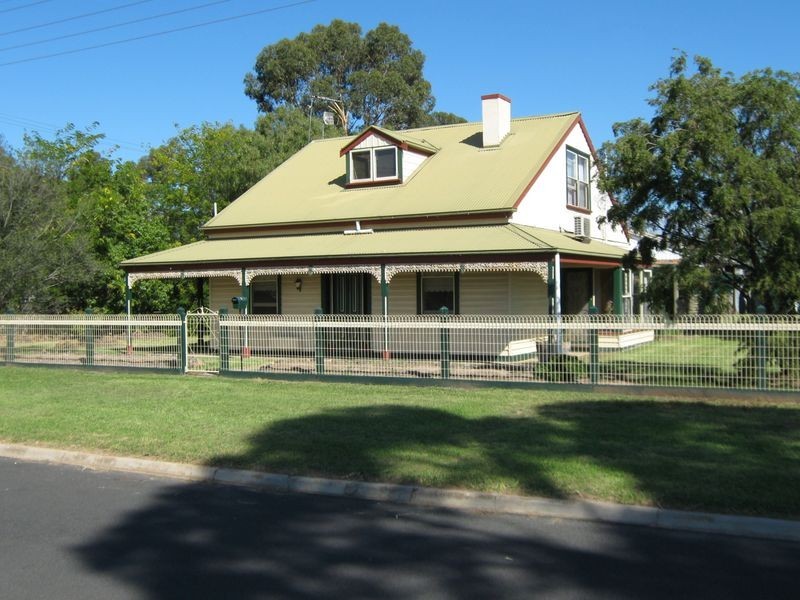 40 Dixon Street, Stratford VIC 3862