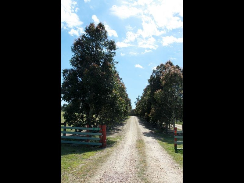 389 Redbank Rd, Stratford VIC 3862