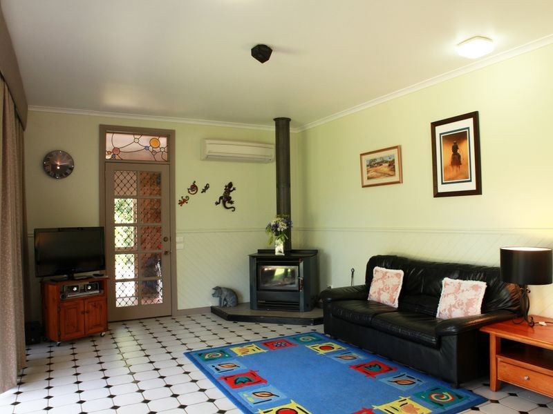 389 Redbank Rd, Stratford VIC 3862