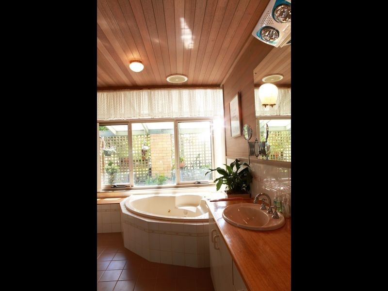 389 Redbank Rd, Stratford VIC 3862