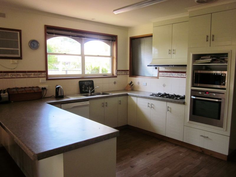 18 Montgomery St, Sale VIC 3850