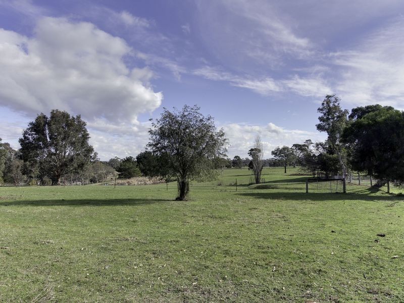 129 Heath Road, Stratford VIC 3862