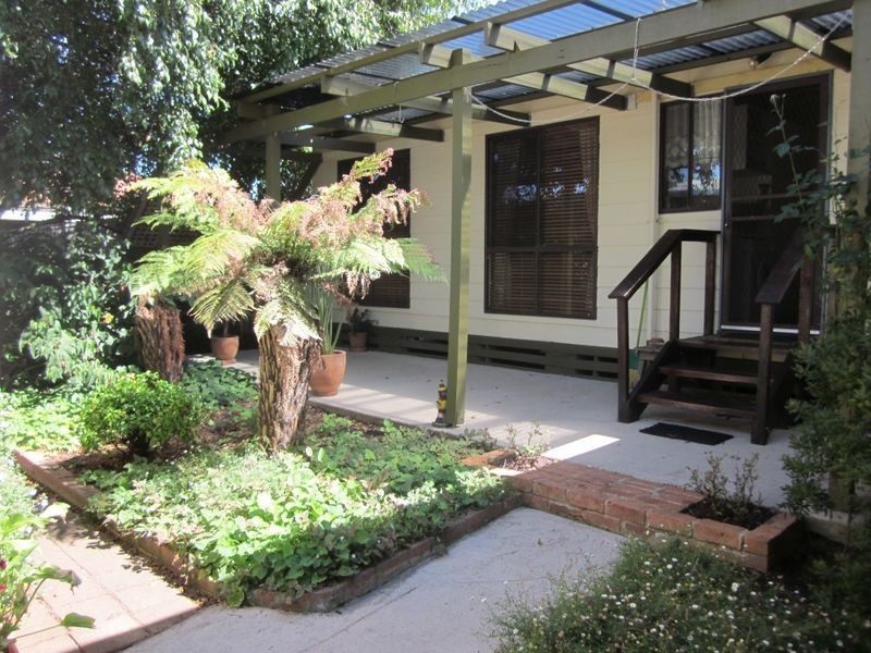 32 Wyndham Street, Stratford VIC 3862