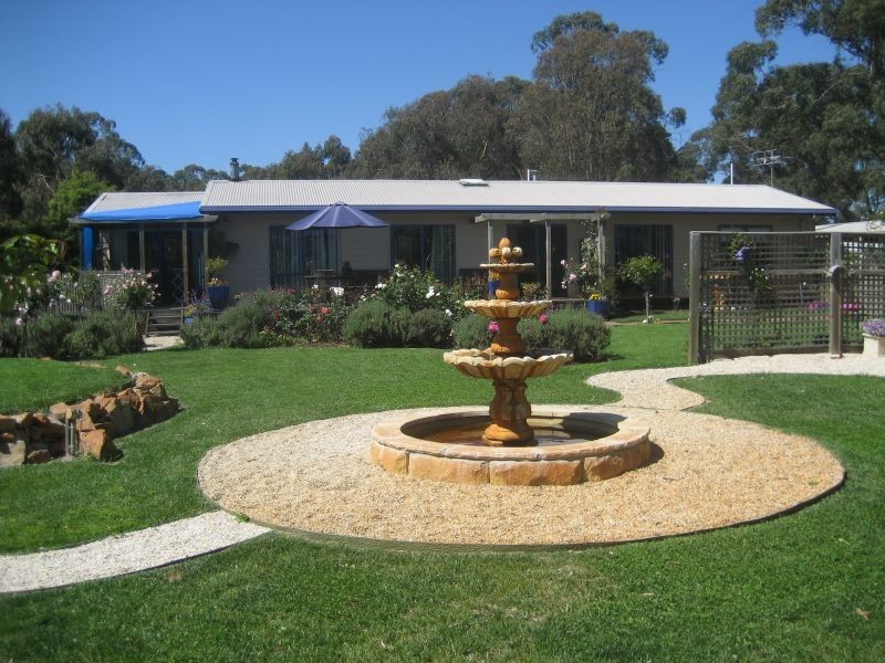 31 Boggy Creek Road, Longford VIC 3851