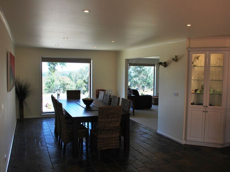 25 Newton Drive, Stratford VIC 3862