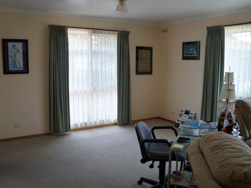 2/10 Ross Street, Sale VIC 3850