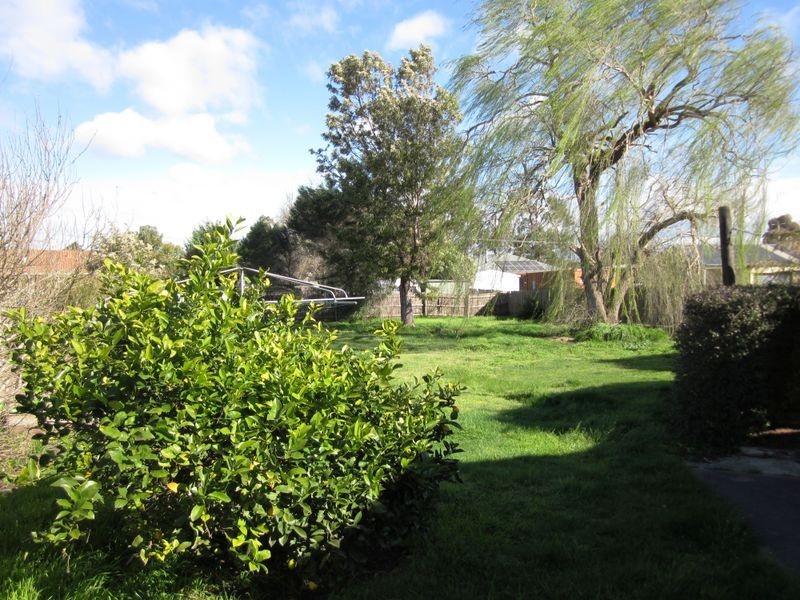 46 Wyndham Street, Stratford VIC 3862