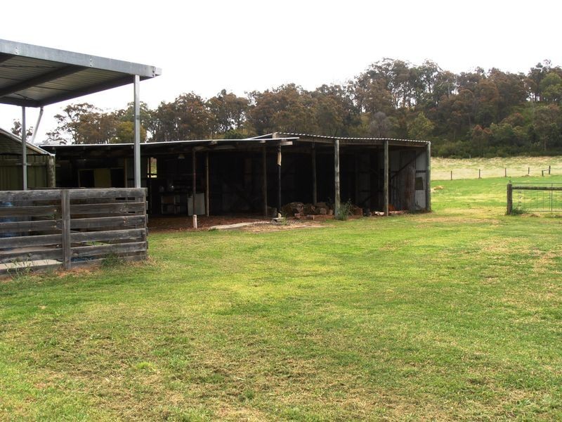 14 Sawpit Creek Road, Stratford VIC 3862