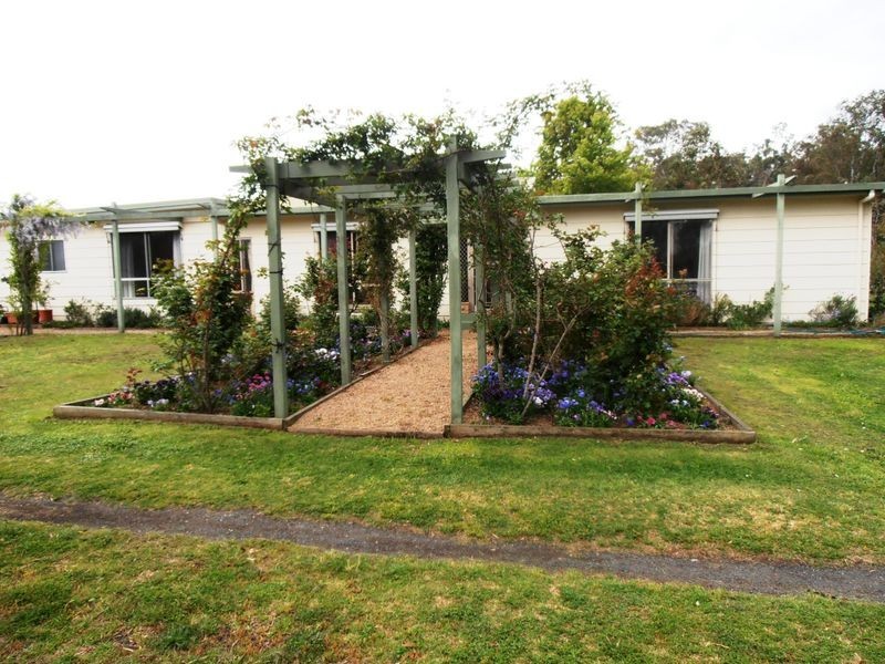 14 Sawpit Creek Road, Stratford VIC 3862