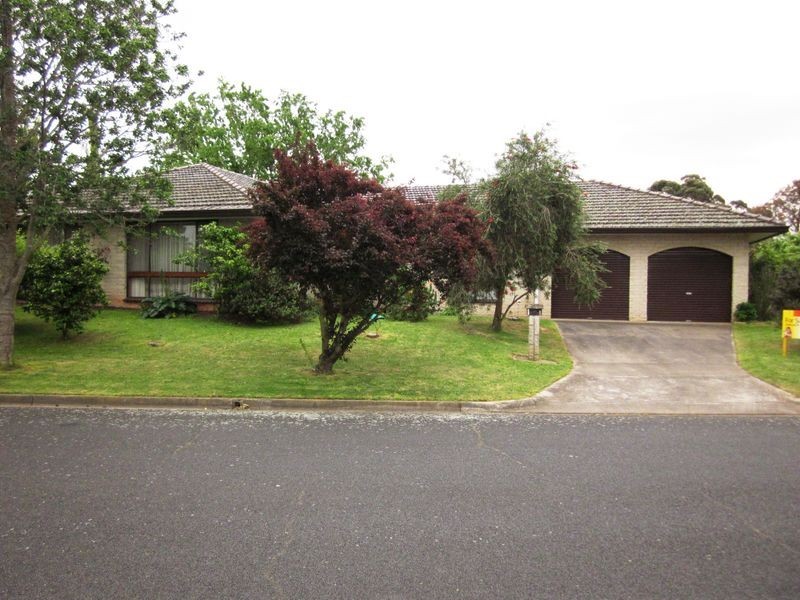 1 Simon Court, Sale VIC 3850