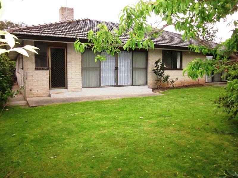 1 Simon Court, Sale VIC 3850