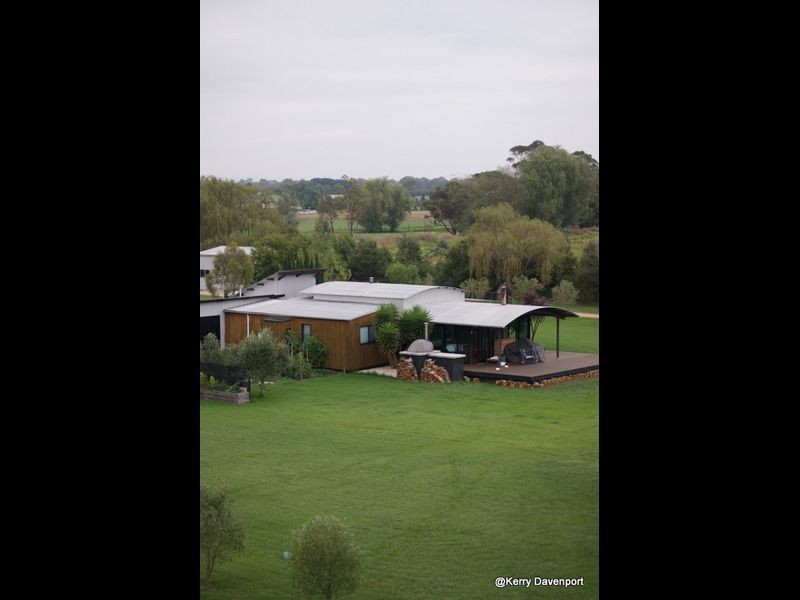 202 Gibsons Road, Sale VIC 3850