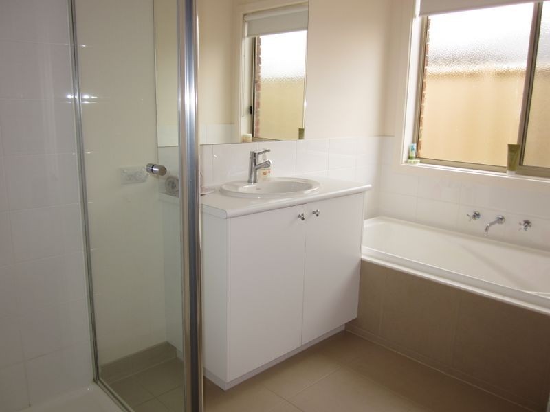 6 Neilson Court, Stratford VIC 3862