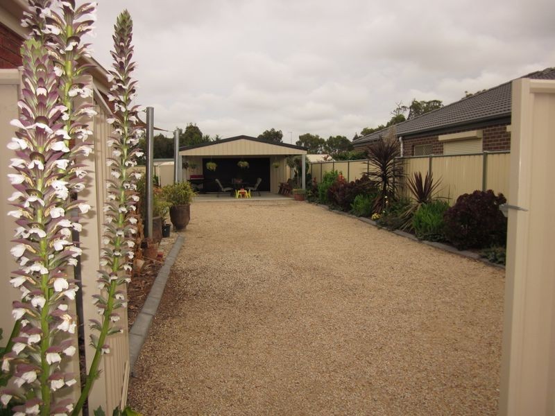 6 Neilson Court, Stratford VIC 3862