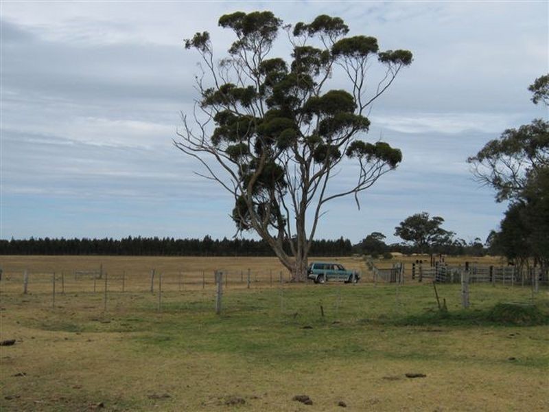 729 Longford – Loch Sport Road, Dutson VIC 3851