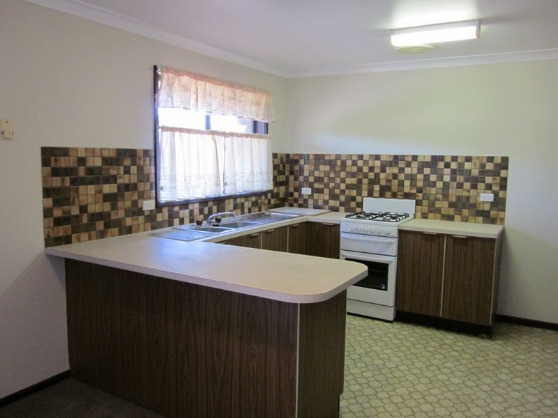 2/42 Codrington Street, Sale VIC 3850