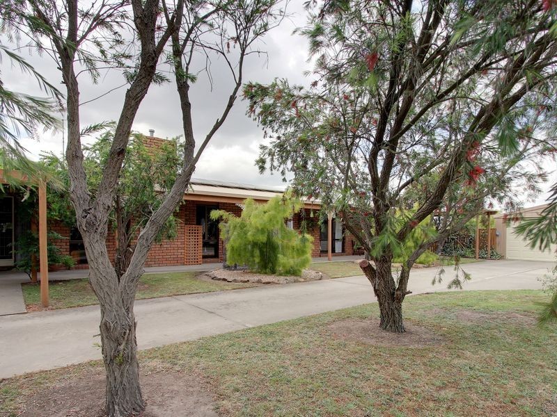 32 Redbank Road, Stratford VIC 3862