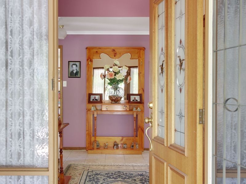 32 Redbank Road, Stratford VIC 3862