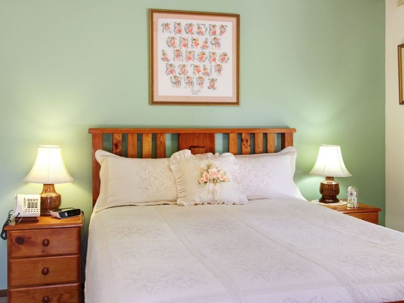 32 Redbank Road, Stratford VIC 3862