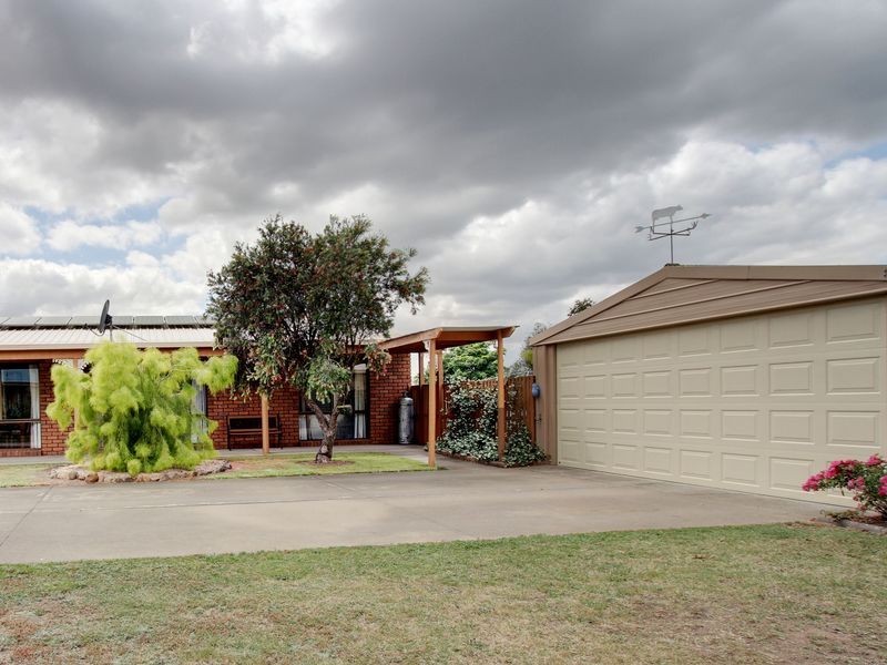 32 Redbank Road, Stratford VIC 3862