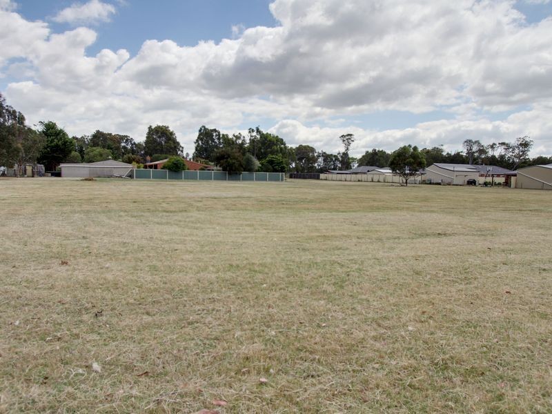 32 Redbank Road, Stratford VIC 3862