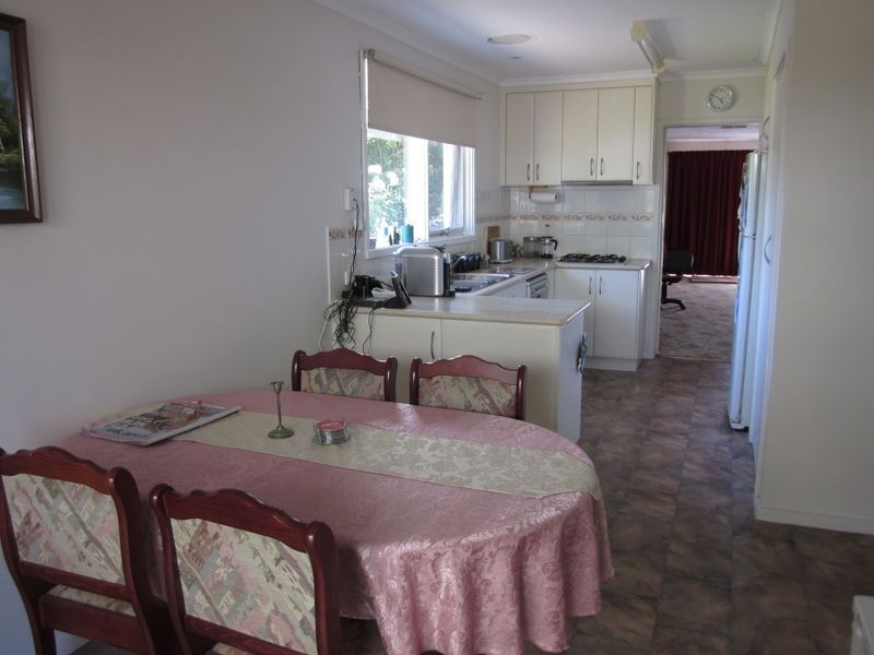 8 Lynette Court, Sale VIC 3850