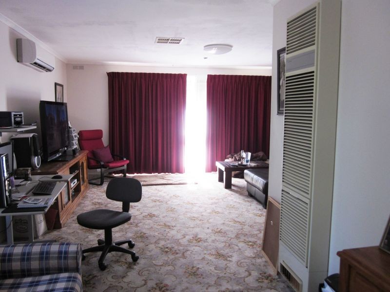 8 Lynette Court, Sale VIC 3850