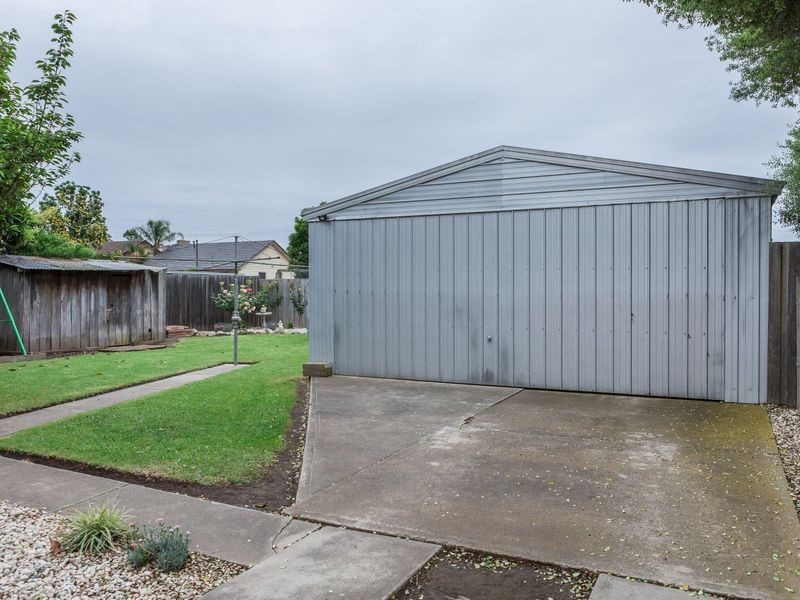 27 Mathieson Street, Sale VIC 3850
