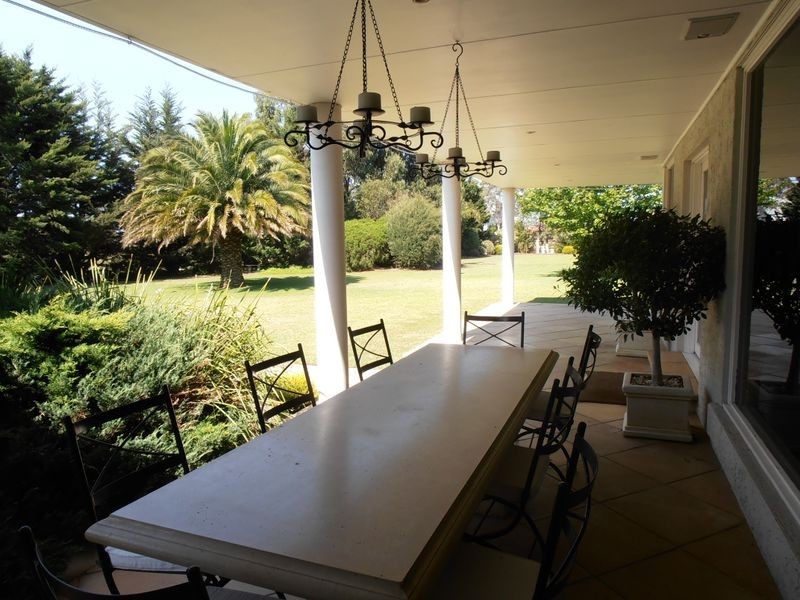 16 Rhodes Drive, Sale VIC 3850